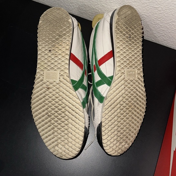 Unisex Onitsuka Tiger Shoe worn - Picture 5 of 11